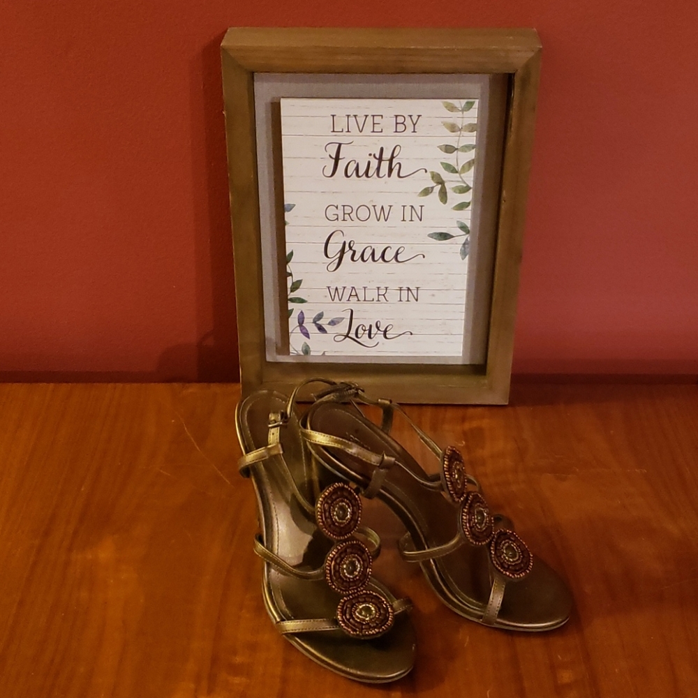 Apt 9 Bronze Heels